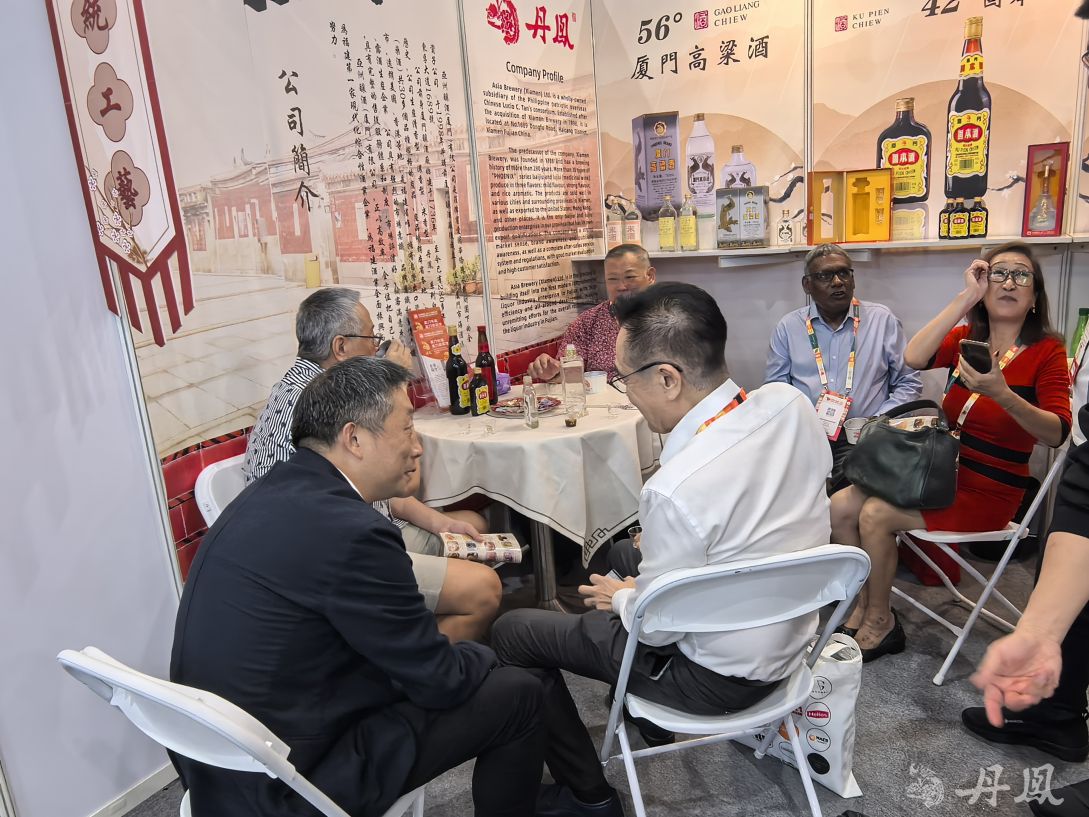 廈門妖精视频在线免费白酒閃耀2025新加坡國際食品與酒店展覽會，開啟國際化新篇章！